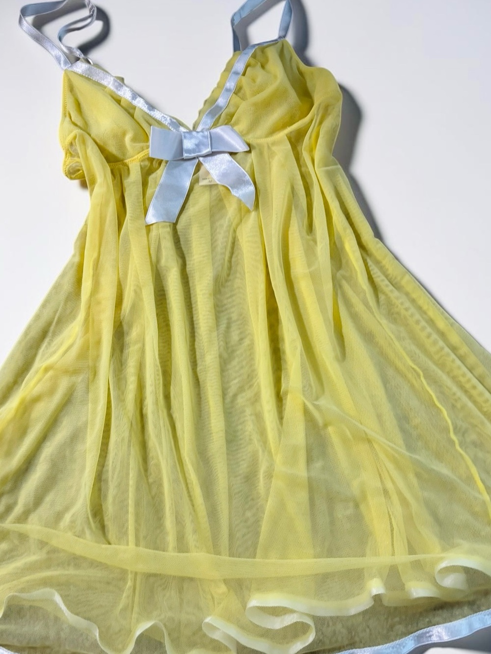 ASO Sabrina Carpenter Vintage Victoria’s Secret Angels Yellow Babydoll Chemise M - Picture 9 of 12